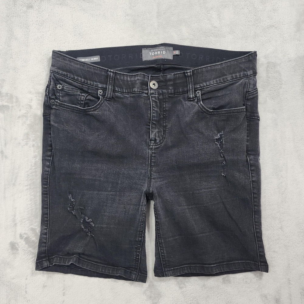 Torrid Shorts‎ Womens 16 Black Bombshell Skinny Bermuda Distressed Stretch Denim